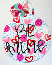 Load image into Gallery viewer, Cutesy Valentines Pattern Round Doorhanger