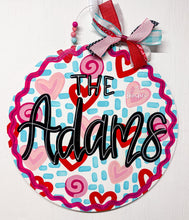 Load image into Gallery viewer, Cutesy Valentines Pattern Round Doorhanger