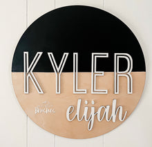 Load image into Gallery viewer, Raised Letter Round Hanger