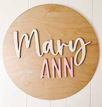 Load image into Gallery viewer, Raised Letter Round Hanger