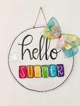 Load image into Gallery viewer, Hello Summer Round Doorhanger