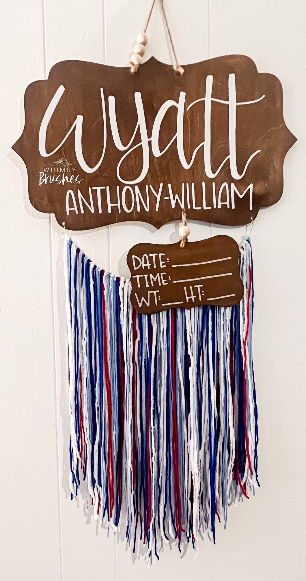 Quatre Le Foil Macrame Baby Doorhanger