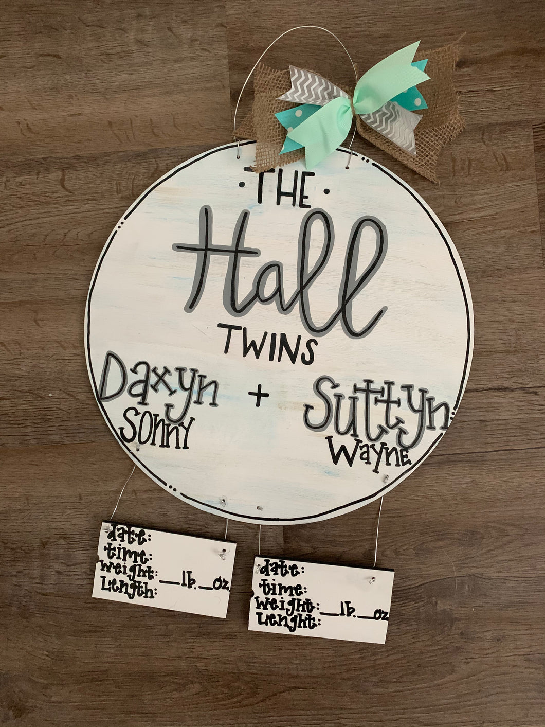 Twins Round Baby Doorhanger