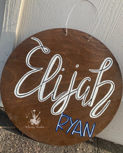 Load image into Gallery viewer, Custom Round Baby Name Doorhanger
